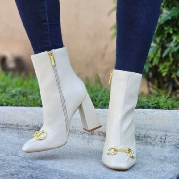 Cape Robbin Boots - Picture 1 of 11